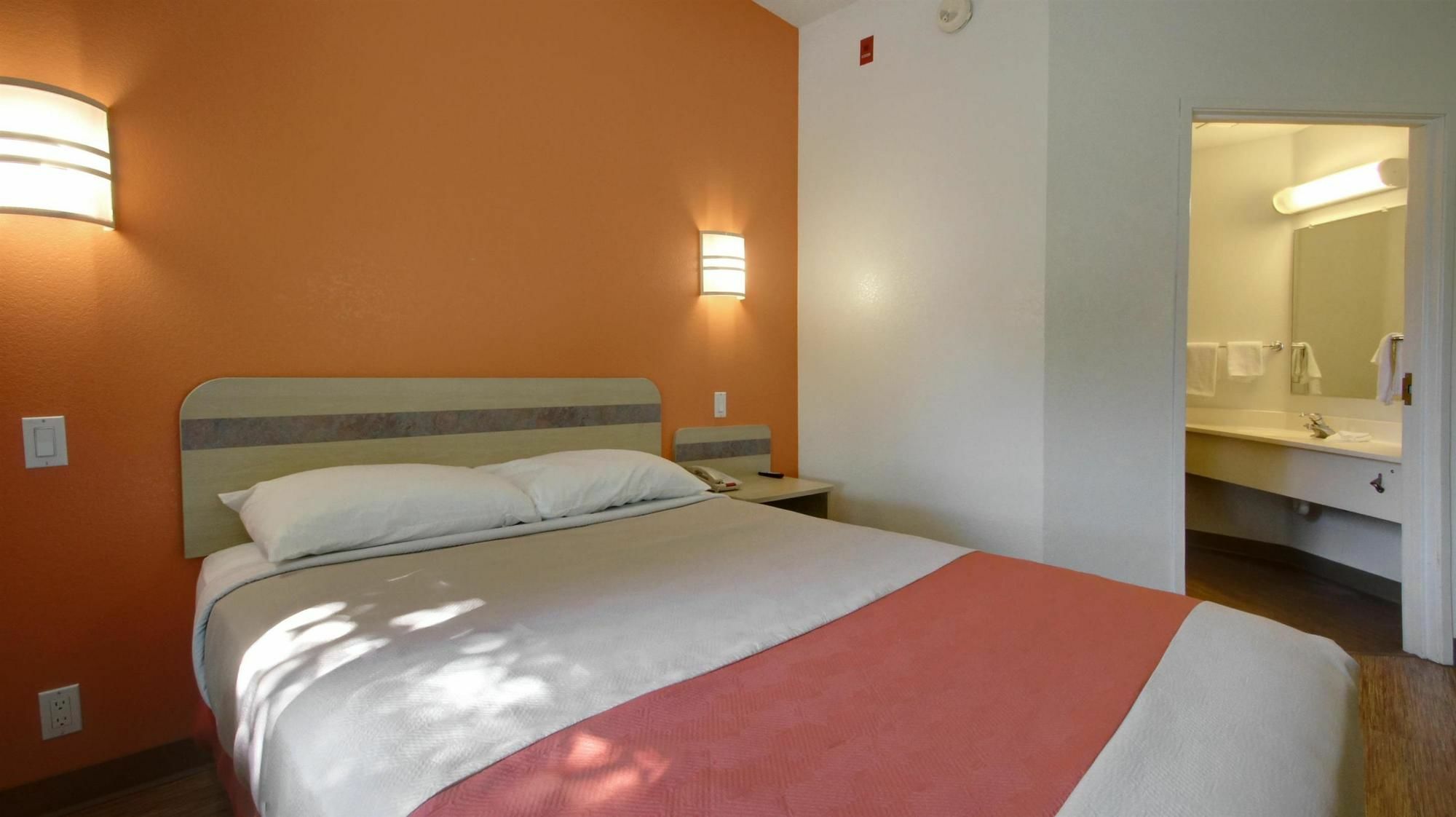 Motel 6 Lehi, Ut - Thanksgiving Point Bagian luar foto