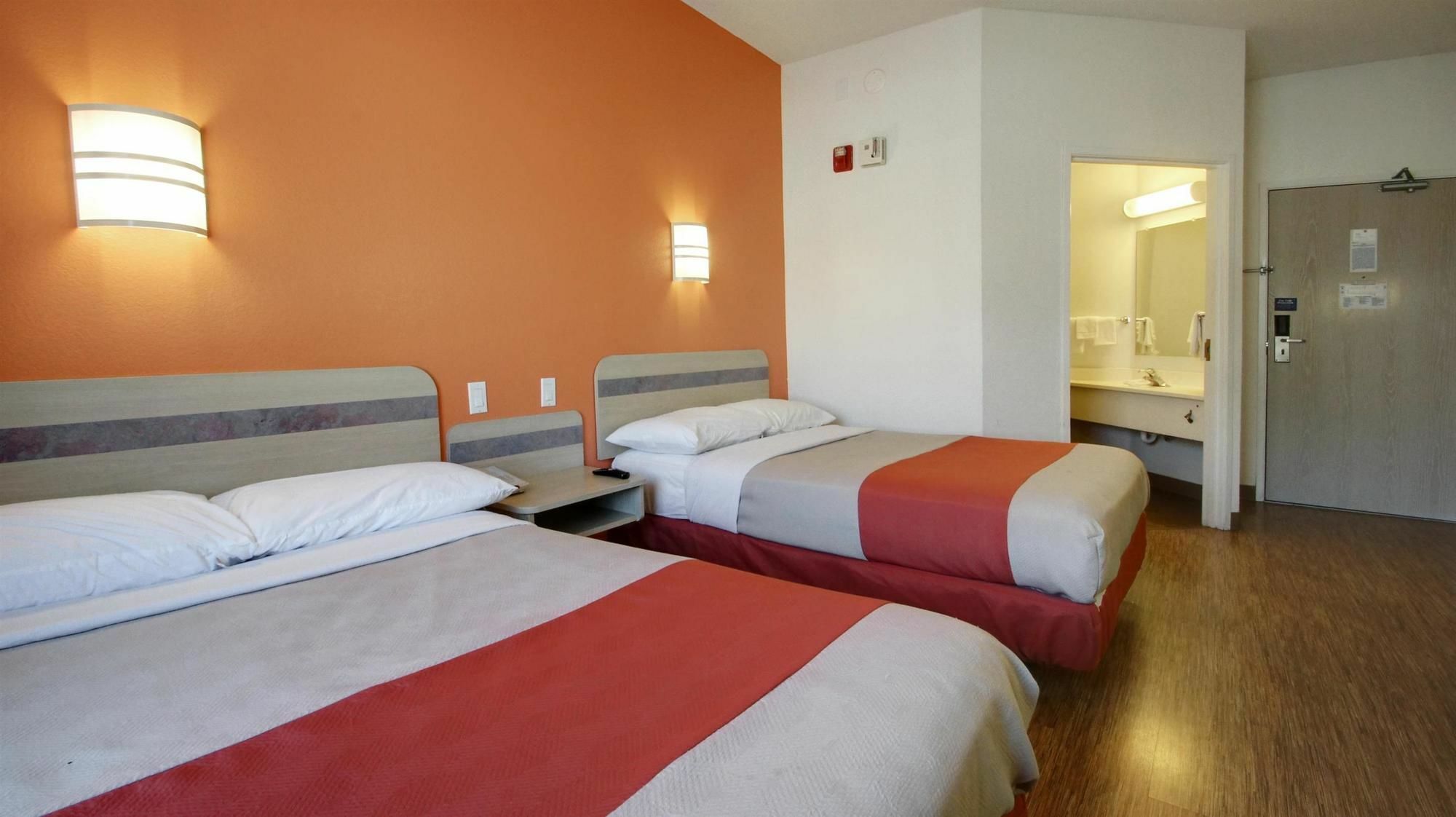 Motel 6 Lehi, Ut - Thanksgiving Point Bagian luar foto